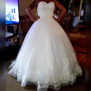 Wedding dress with crinoline